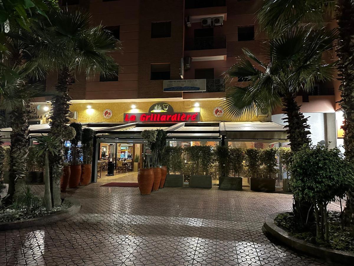 Beautiful, Great Equipped 122 M Holiday Apartment Near Majorelle Garden And Gueliz With Pool Views And A Large Balcony And Terrace Marrakesch Exterior foto
